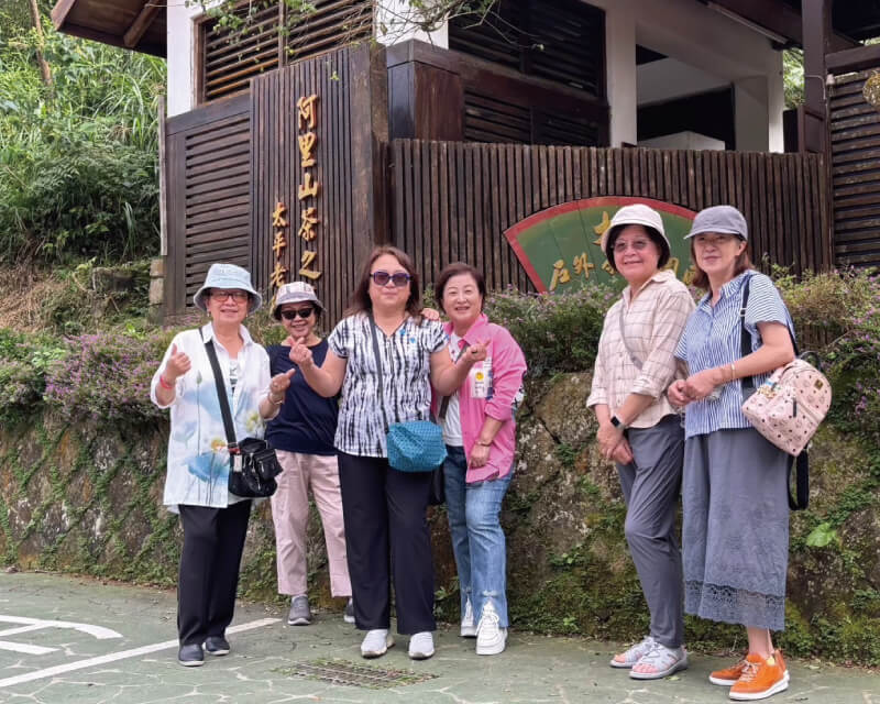 賓馳包車旅遊的客戶回饋圖片